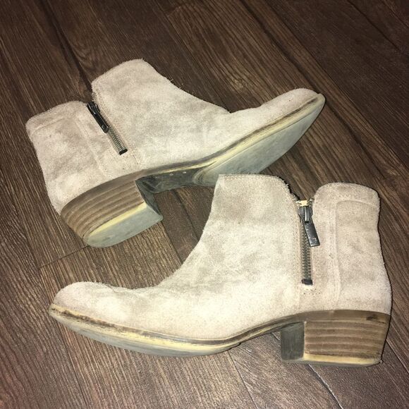 Lucky brand side zip brown suede lug sole ankle booties - Picture 3 of 4